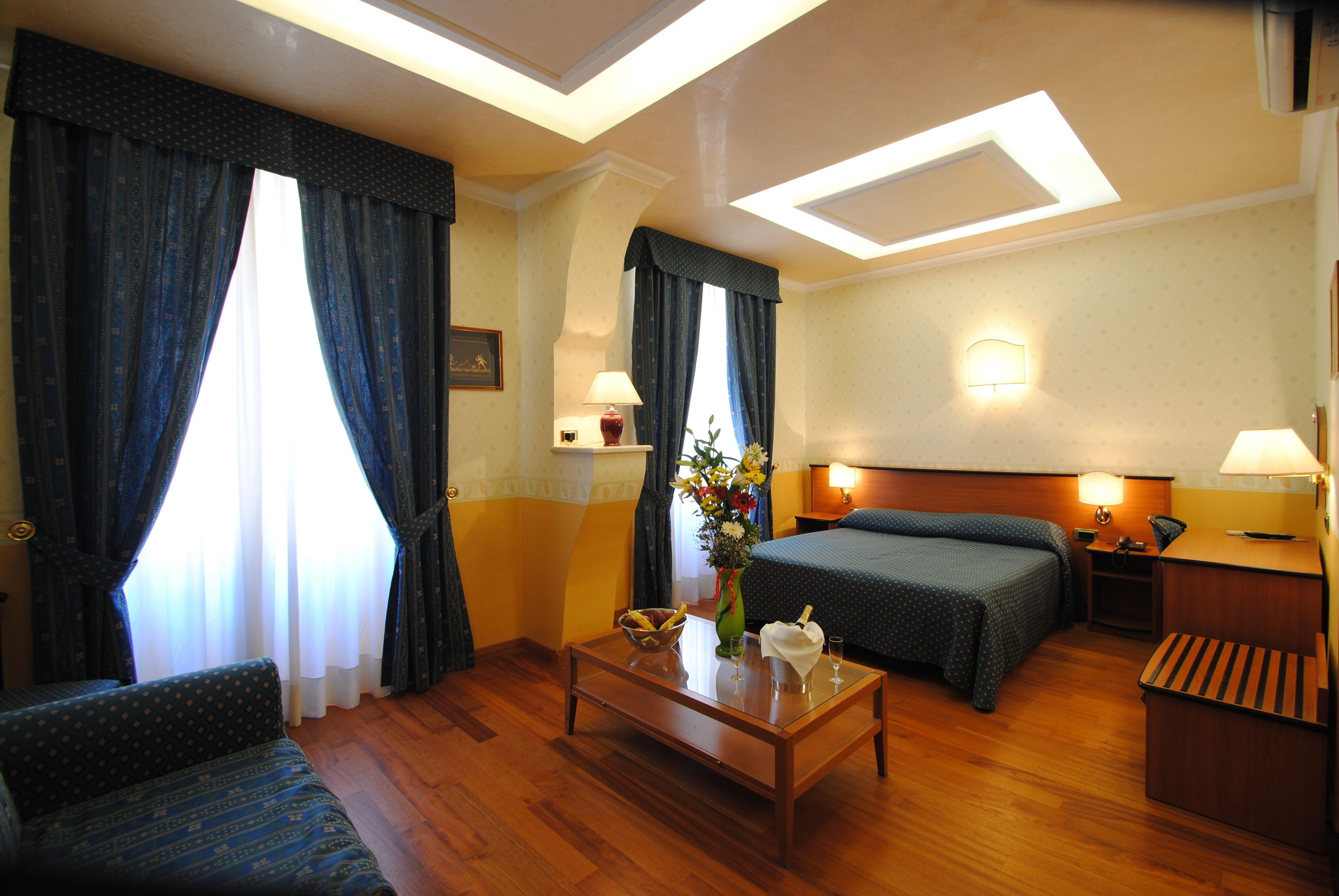 Hotel Verona Rome — Fotos 1